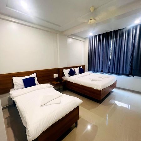 Hotel Sai Smruti Shirdi Exterior foto