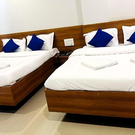 Hotel Sai Smruti Shirdi Zimmer foto